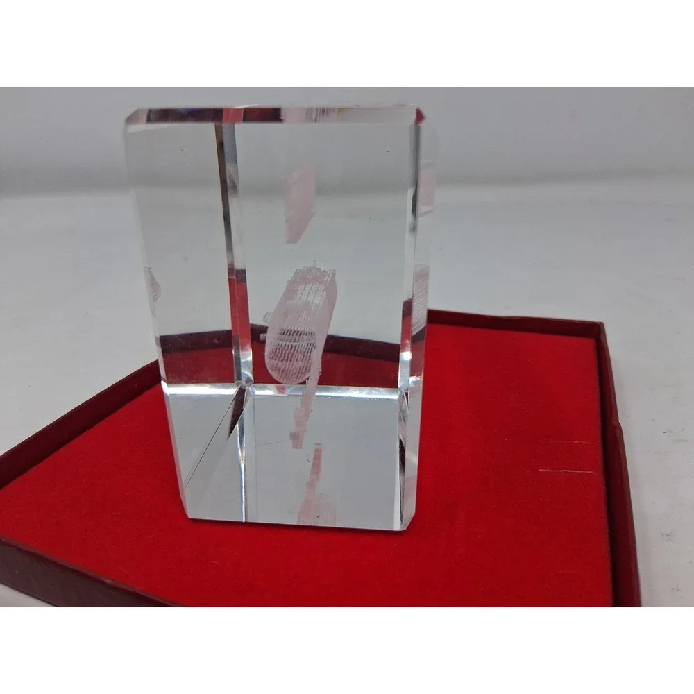 ROYAL CARIBBEAN Serenade Of The Seas Ship 3D Etched Crystal Block (no box) O